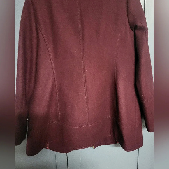 Guess - Wool Coat - NWOT - Size M, Wine Color - Picture 5 of 9